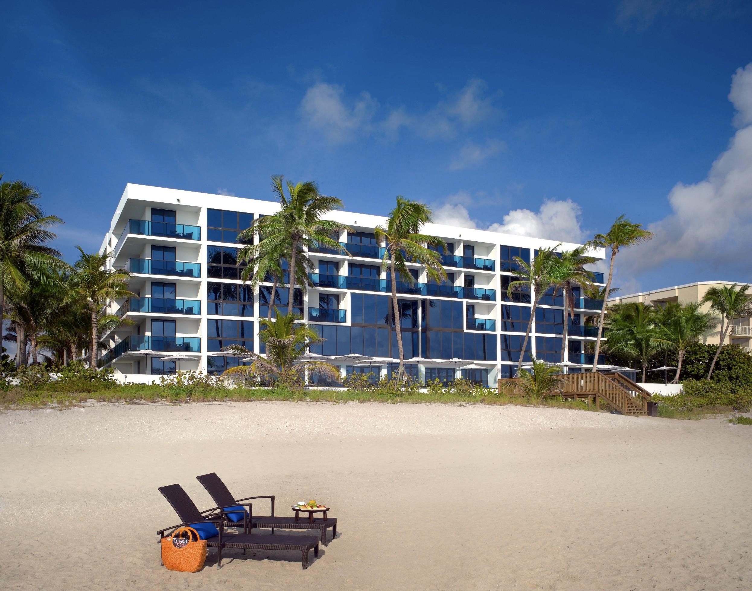 Tideline Palm Beach Ocean Resort And Spa Exterior photo